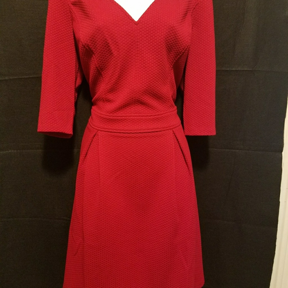 Dress - Picture 3 of 3